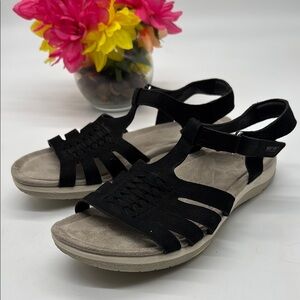 Earth Origins Black Sandals with Strappy Design and Comfortable Flat Sole Size 8